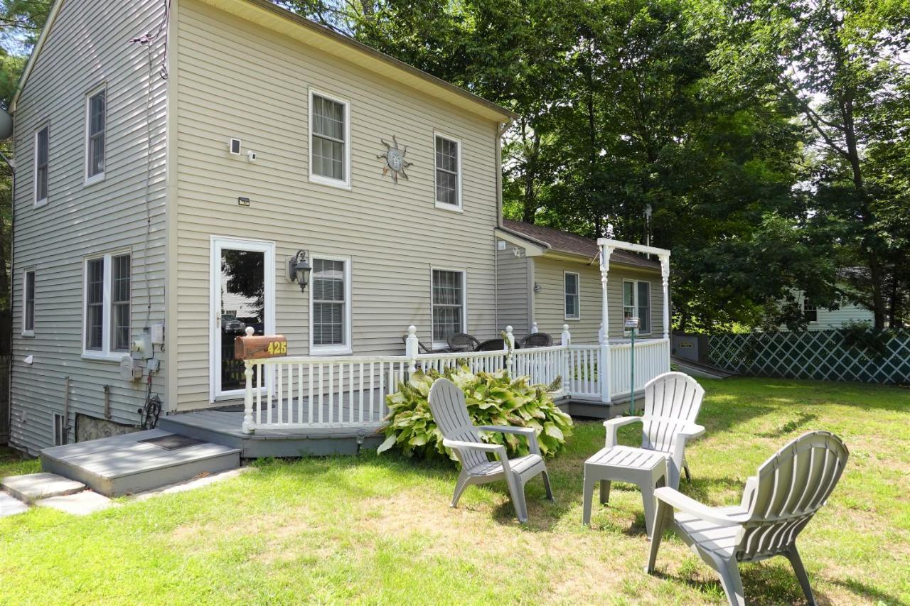 Sunnyside home near Sunday River, Black Mountain, Lakes&Hikes Rumford Buitenkant foto
